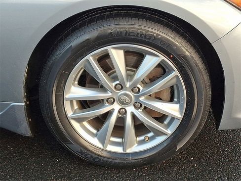 Used 2014 INFINITI Q50 Premium w/ Navigation Package image 14