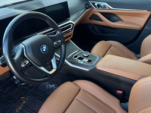 Used 2023 BMW i4 eDrive35 w/ Premium Package image 9