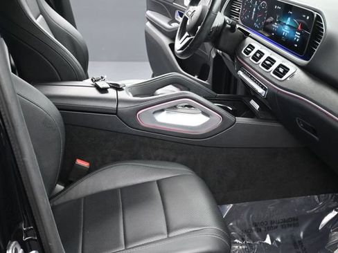 Used 2022 Mercedes-Benz GLE 350 4MATIC w/ Premium Package image 19