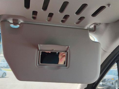 Used 2022 Ford Transit Connect XLT FWD image 23