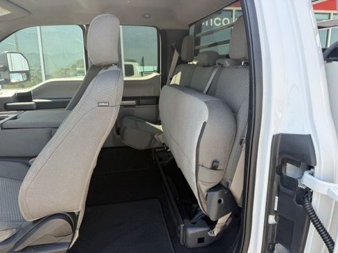 Used 2019 Ford F350 XLT AWD/4WD image 27