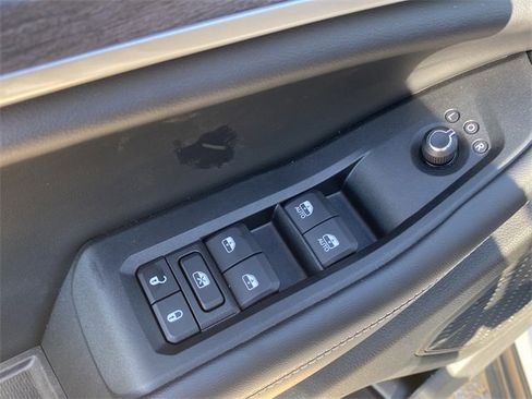 Used 2023 Jeep Grand Cherokee L Limited image 20