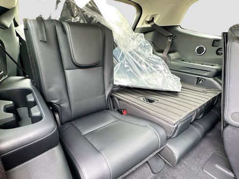 New 2026 Subaru Ascent Limited AWD/4WD image 36