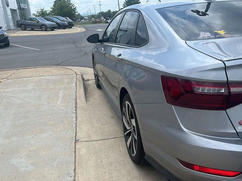 Used 2021 Volkswagen Jetta GLI FWD image 28