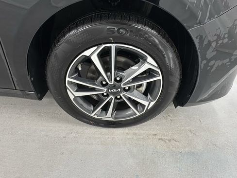 Used 2024 Kia Forte LXS w/ LXS Technology Package image 9