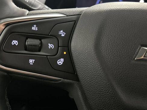 Used 2024 Chevrolet Trax ACTIV w/ Driver Confidence Package FWD image 40