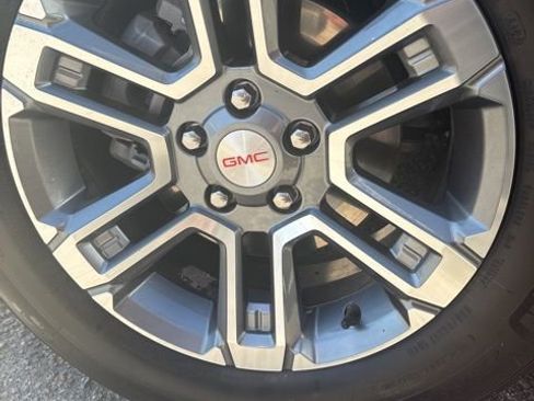 Used 2025 GMC Terrain Elevation image 13