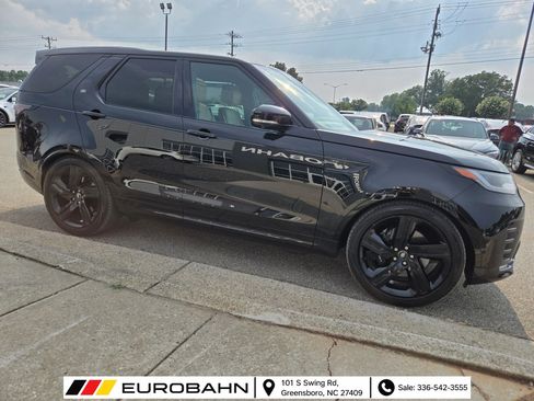 Used 2024 Land Rover Discovery Metropolitan Edition AWD/4WD image 30