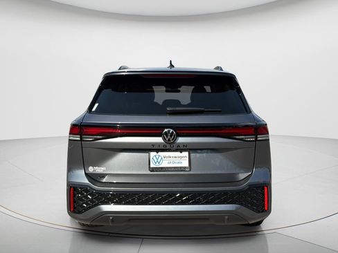 New 2026 Volkswagen Tiguan SE R-Line FWD image 6