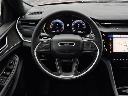 New 2026 Jeep Grand Cherokee Altitude RWD image 14