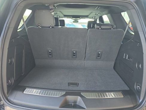 Used 2023 Chevrolet Tahoe High Country image 18