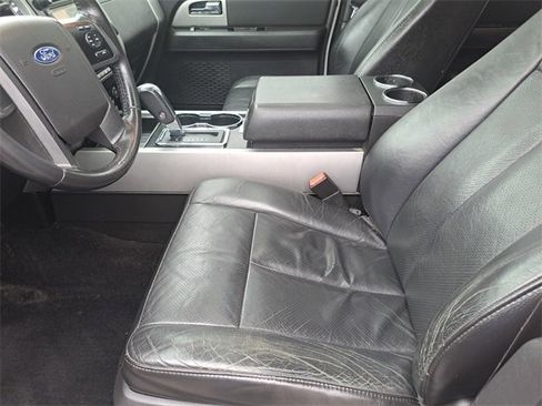 Used 2013 Ford Expedition Limited image 21