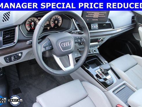 Used 2024 Audi Q5 2.0T Prestige w/ Prestige Package image 8