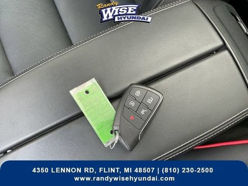 Used 2022 Buick Envision Essence w/ Technology Package I FWD image 29