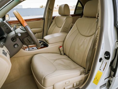 Used 2005 Lexus LS 430 image 16