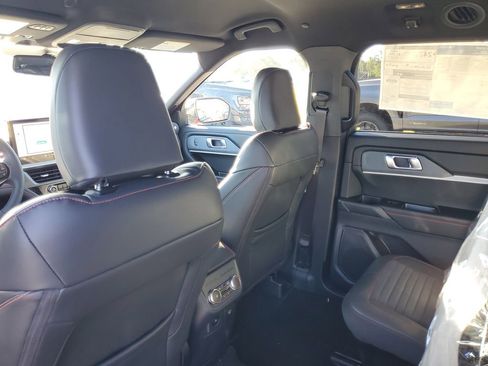 New 2026 Ford Explorer ST-Line w/ ST-Line Street Pack image 24