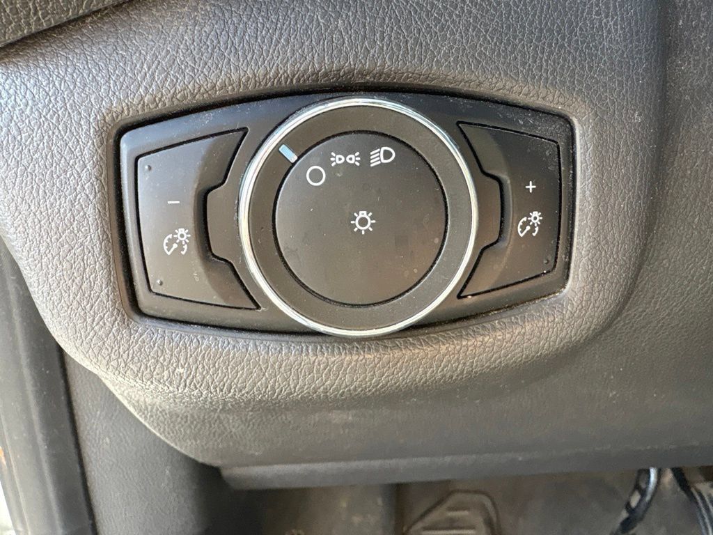 Used 2016 Ford Transit Connect XL FWD image 12