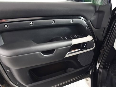 Used 2023 Land Rover Defender 110 X-Dynamic SE AWD/4WD image 14