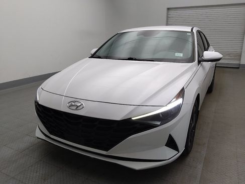 Used 2022 Hyundai Elantra SEL w/ Convenience Package FWD image 15