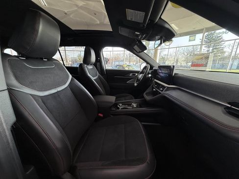 Used 2026 Ford Explorer ST w/ Sun And Sound Package AWD/4WD image 43