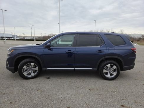 Used 2025 Honda Pilot EX-L image 13