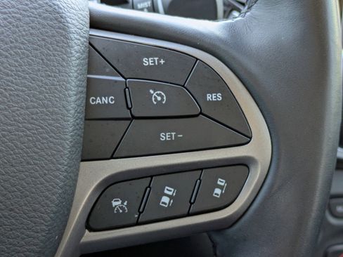 Used 2021 Jeep Cherokee Limited w/ Elite Package image 35