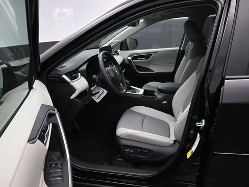 New 2025 Toyota RAV4 XLE Premium image 9