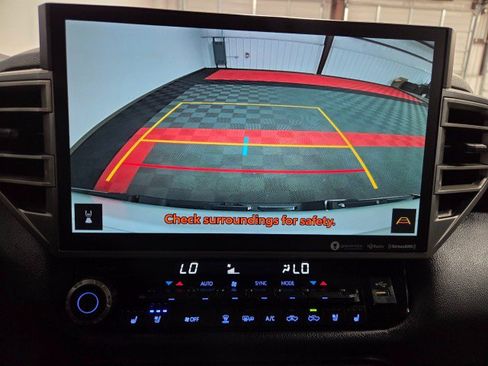 Used 2022 Toyota Tundra Limited AWD/4WD image 55