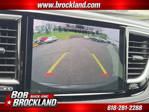 Used 2025 Chrysler Pacifica Limited FWD image 30