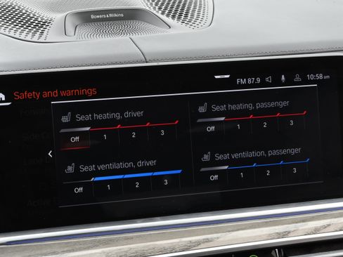 Used 2019 BMW X7 xDrive50i w/ M Sport Package image 18