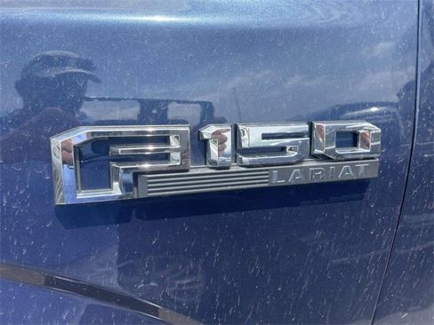 Used 2017 Ford F150 Lariat w/ Equipment Group 502A Luxury image 6