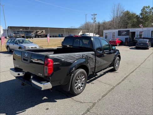 Used 2012 Nissan Frontier SV w/ Sport Appearance Pkg image 6