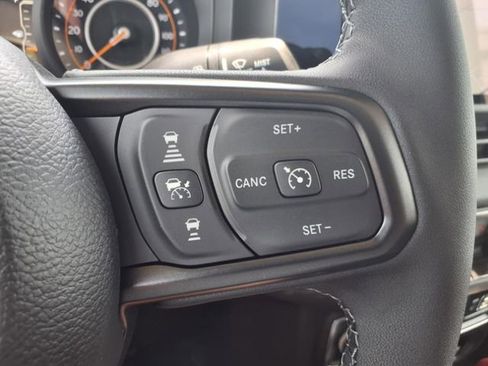 New 2025 Jeep Gladiator Sport image 23