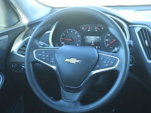 Certified 2025 Chevrolet Malibu LT image 15