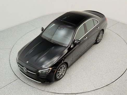 Certified 2022 Mercedes-Benz E 450 4MATIC Sedan image 22