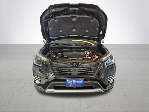 Used 2023 Subaru Forester Touring image 4