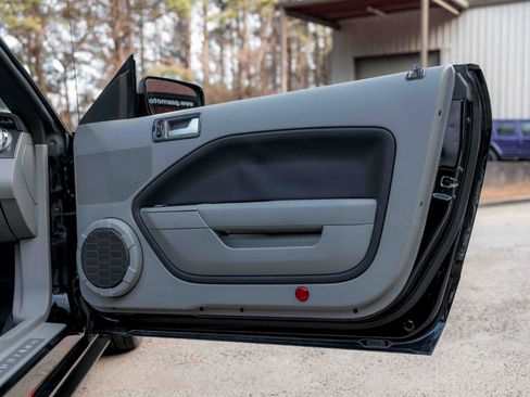 Used 2008 Ford Mustang GT image 40