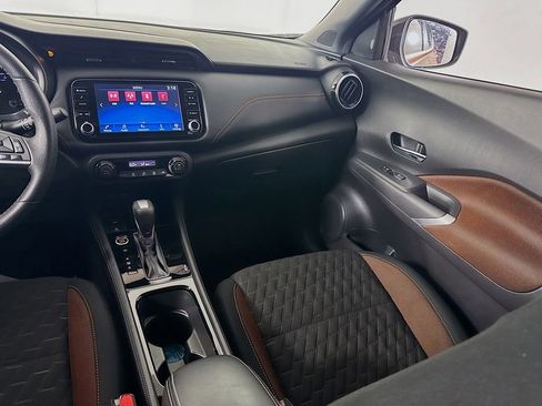Used 2023 Nissan Kicks SR image 27