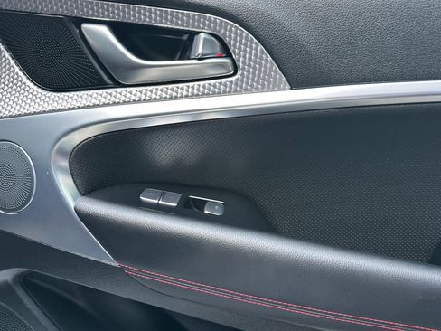 Used 2023 Genesis G70 2.0T w/ Sport Prestige Package RWD image 20