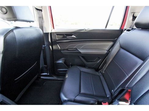 Used 2022 Volkswagen Atlas SE image 13