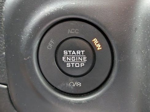 Used 2021 Jeep Gladiator Overland AWD/4WD image 24