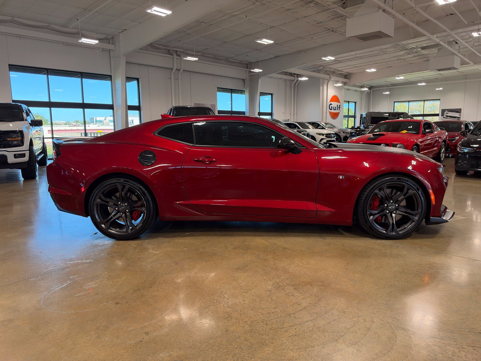 Used 2023 Chevrolet Camaro SS RWD image 9