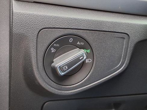 Used 2021 Volkswagen Atlas SE w/ Panoramic Sunroof Package image 15