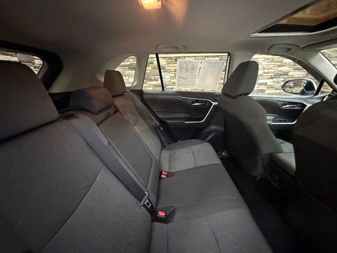 Used 2020 Toyota RAV4 XLE w/ Convenience Package image 30