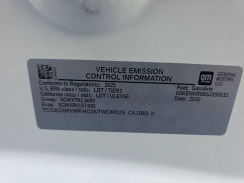 Used 2025 GMC Acadia Elevation image 36