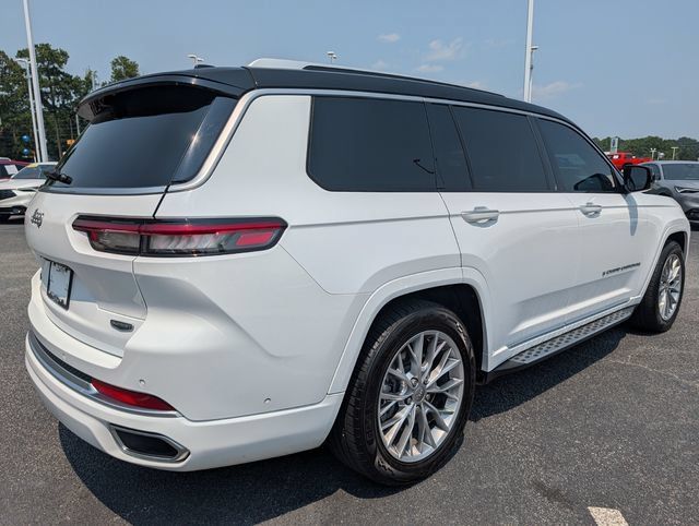 Used 2023 Jeep Grand Cherokee L Summit w/ Advanced Protech Group IV AWD/4WD image 7