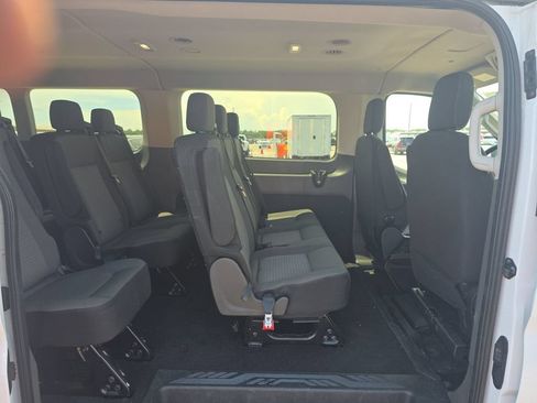Used 2023 Ford Transit 350 XLT RWD image 7