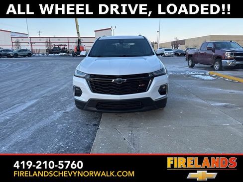 Certified 2023 Chevrolet Traverse RS w/ LPO, Floor Liner Package image 2