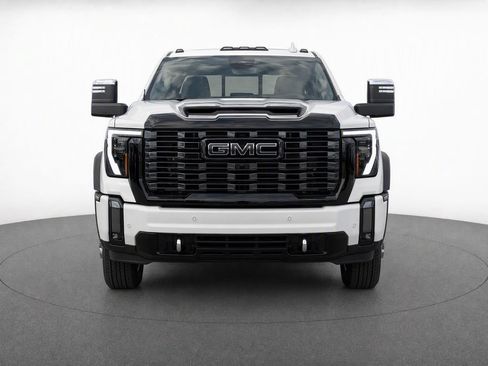 Used 2026 GMC Sierra 3500 Denali Ultimate w/ LPO, Black Badging Package AWD/4WD image 7