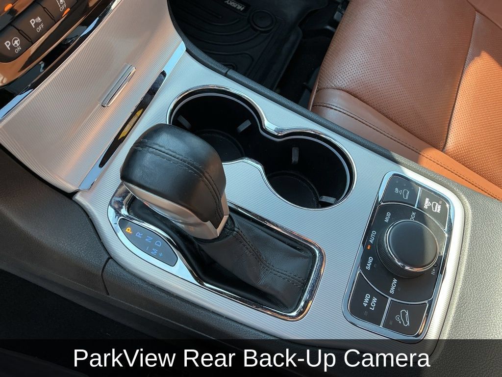 Used 2020 Jeep Grand Cherokee Summit AWD/4WD image 16